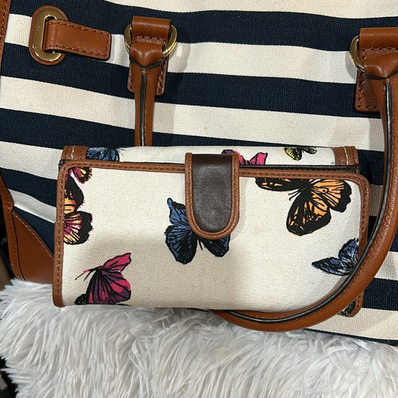 Michael Kors Hamilton Blue and White striped Canvas Tote - Picture 11 of 12